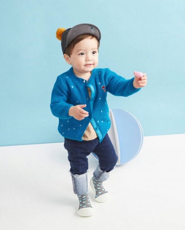 Calzado ergonómico para bebés de la marca Attipas