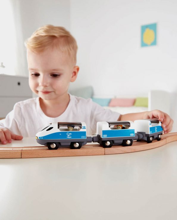 tren interurbano para niños de la marca hape