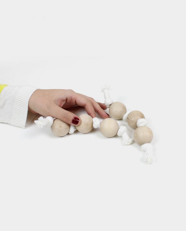 Guirnalda de algodón y bolas de madera para bebés y niños Juguete Montessori para la panera de los tesoros