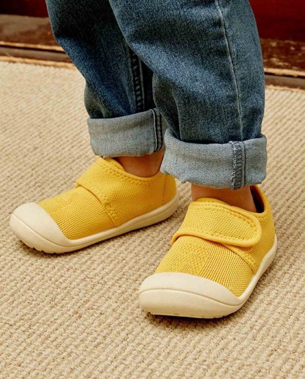 Attipas Knit Sneakers Mustard
